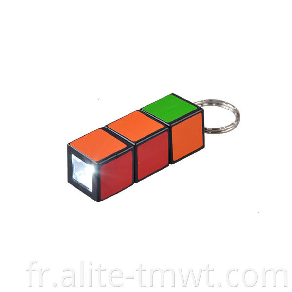 Cadeau promotionnel PVC Plastique Mini Magic Cube LED Keychain Lampe de poche